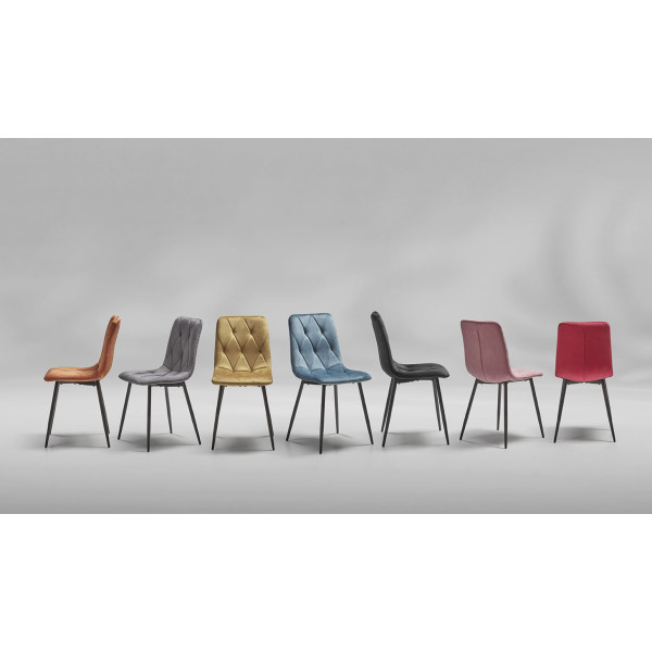 Chaise Kaelis