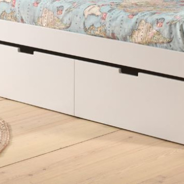 Margrit lit cigogne
