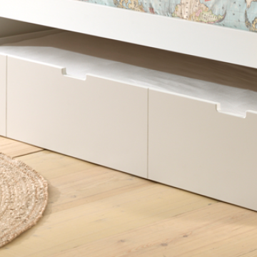 Margrit lit cigogne